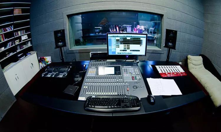 最好的录音棚，尽在爆棚音乐APP录音制作